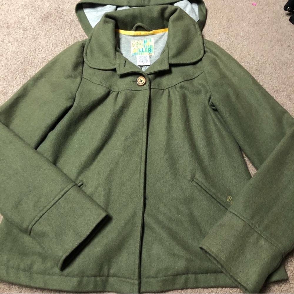 Billabong Green Raincoat with Collared Neckline and Relaxed Fit girls small